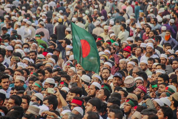 Les Dynamiques des Religions Minoritaires en France : Une Exploration Engagée